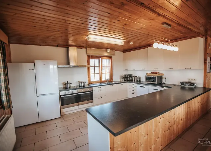 Le Gagnage 31 Pers- Malmedy, Rustique, Vue, Wellness Chalet Malmedy